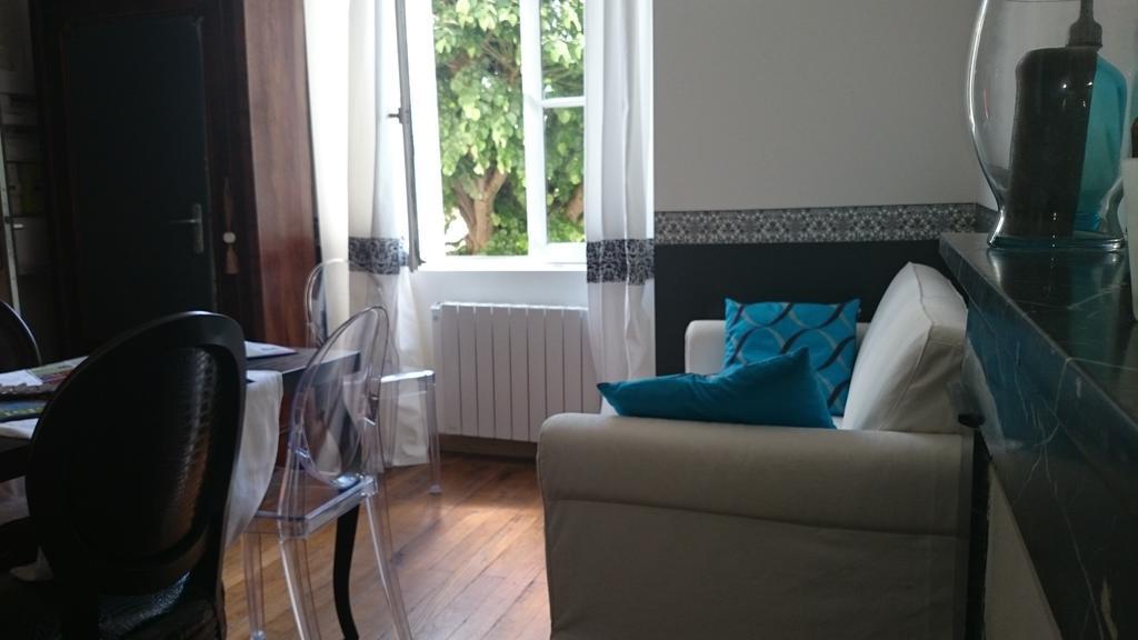 Nature & Chateaux Chinon Room photo